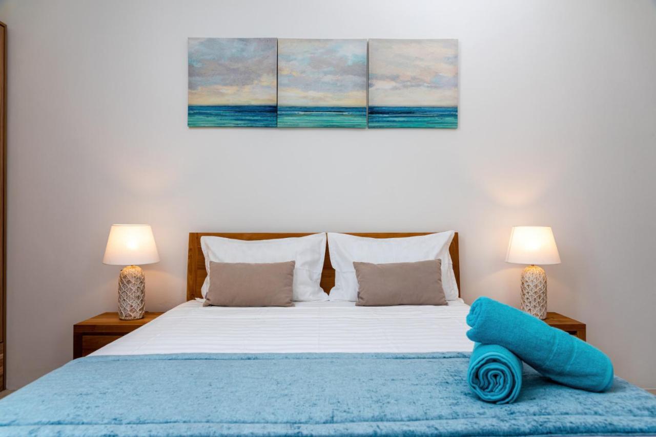 West Wood Holiday Apartment, C6 - Flic En Flac With Pool At A Quiet Location, Beautifully Decorated And Close To The Beach Екстер'єр фото
