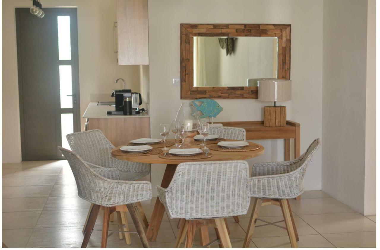 West Wood Holiday Apartment, C6 - Flic En Flac With Pool At A Quiet Location, Beautifully Decorated And Close To The Beach Екстер'єр фото